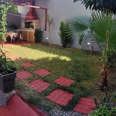 Vasilikis Apartment カラマタ エクステリア 写真