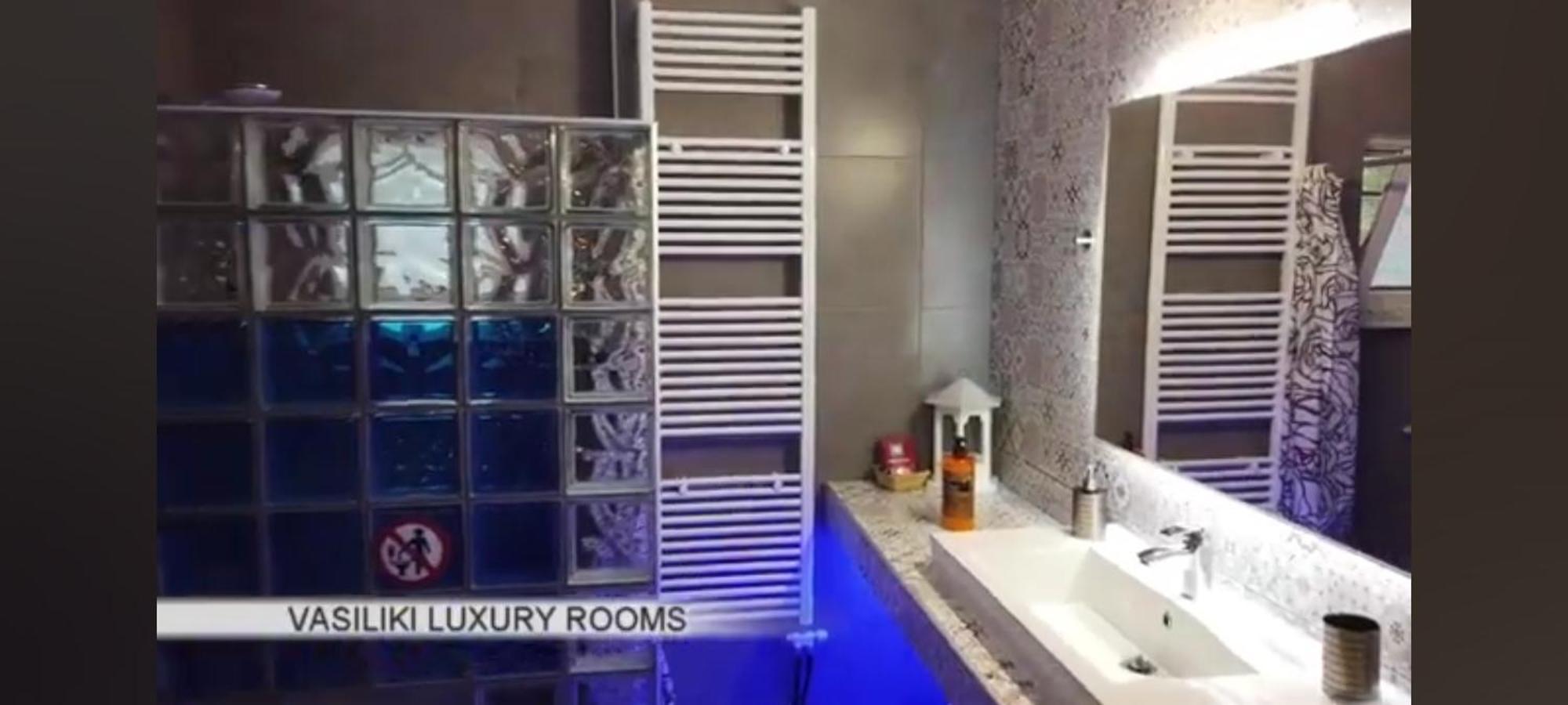 Vasilikis Apartment カラマタ エクステリア 写真