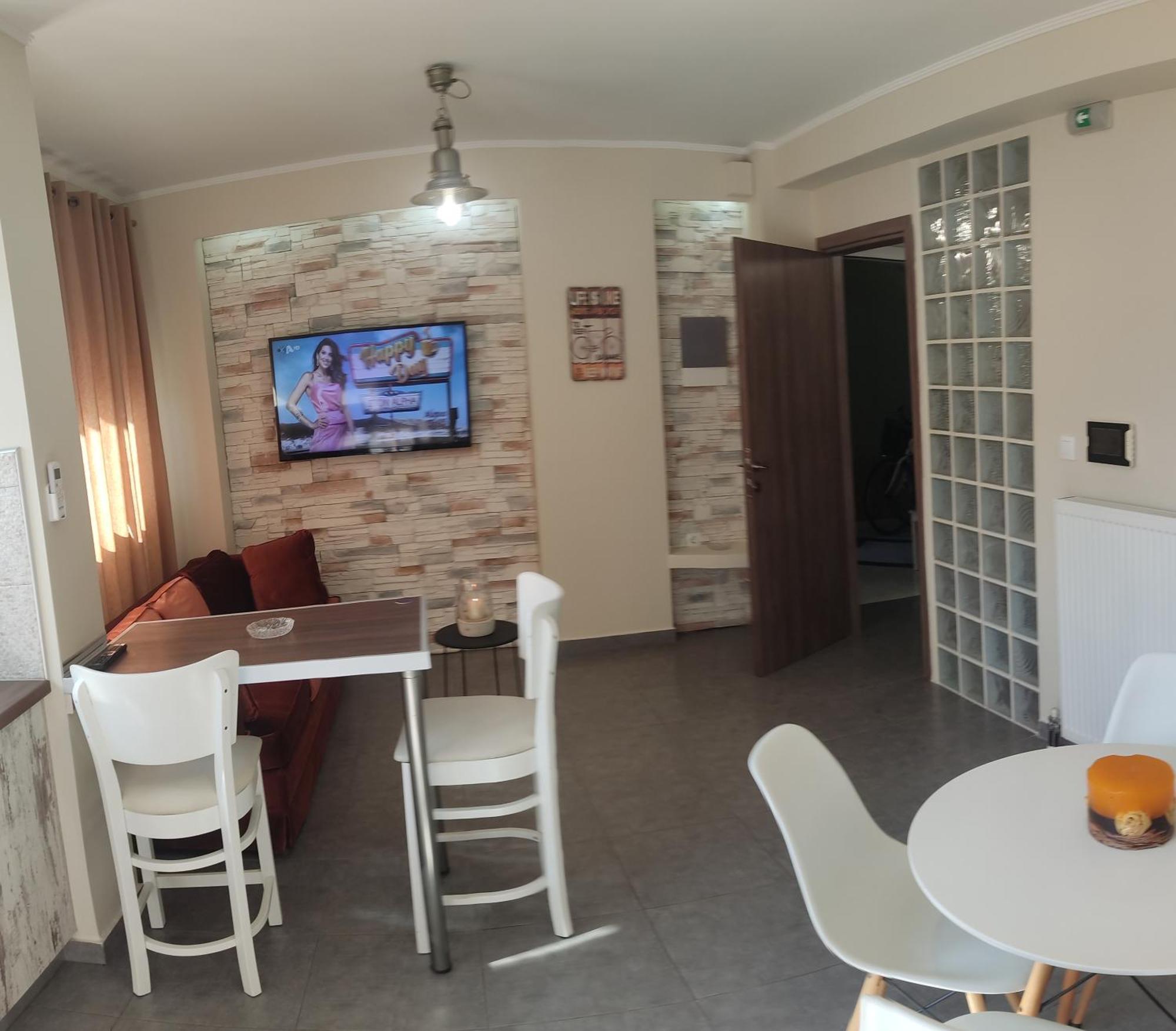 Vasilikis Apartment カラマタ エクステリア 写真